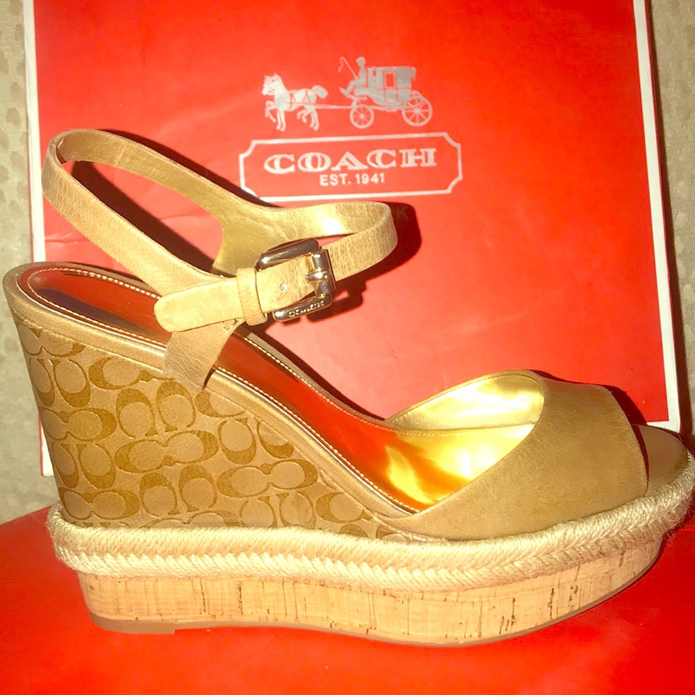 COACH Gwen Goat WEDGES- SIZE 8.5 - NEW NEVER USED